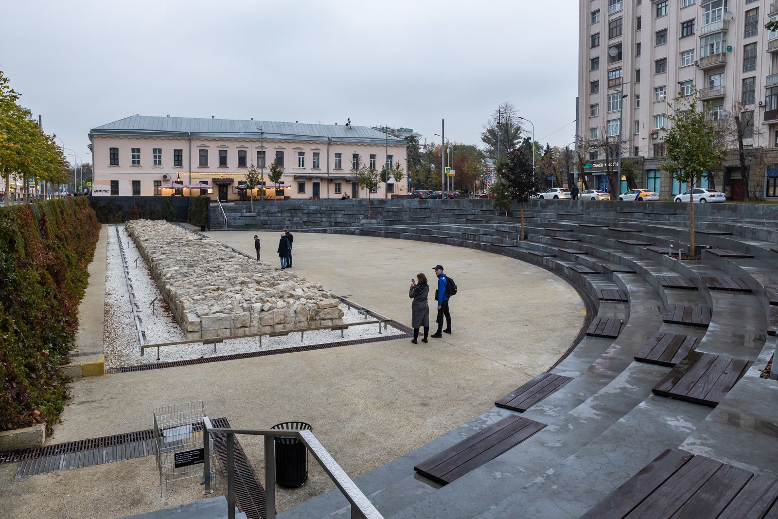Остатки стены Белого города на Хохловской площади